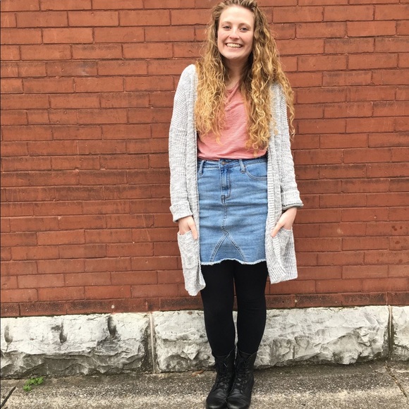 Meet your Posher, Hannah - Picture 6 of 7